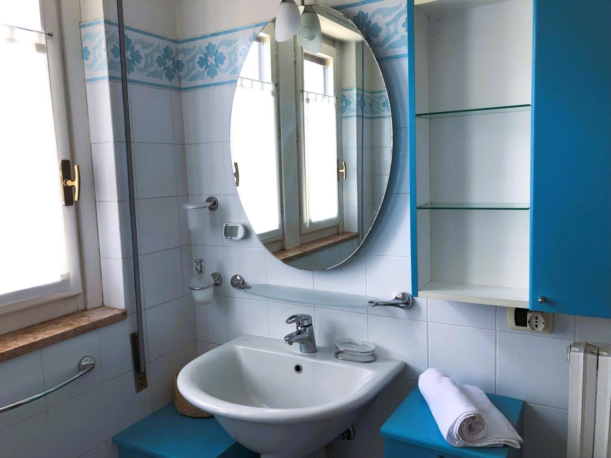 Bright Penthouse Close To Center With Terrace And Lake View Lecco Eksteriør bilde