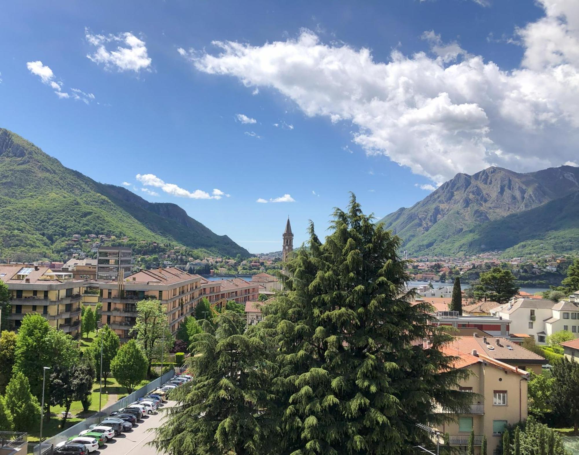 Bright Penthouse Close To Center With Terrace And Lake View Lecco Eksteriør bilde